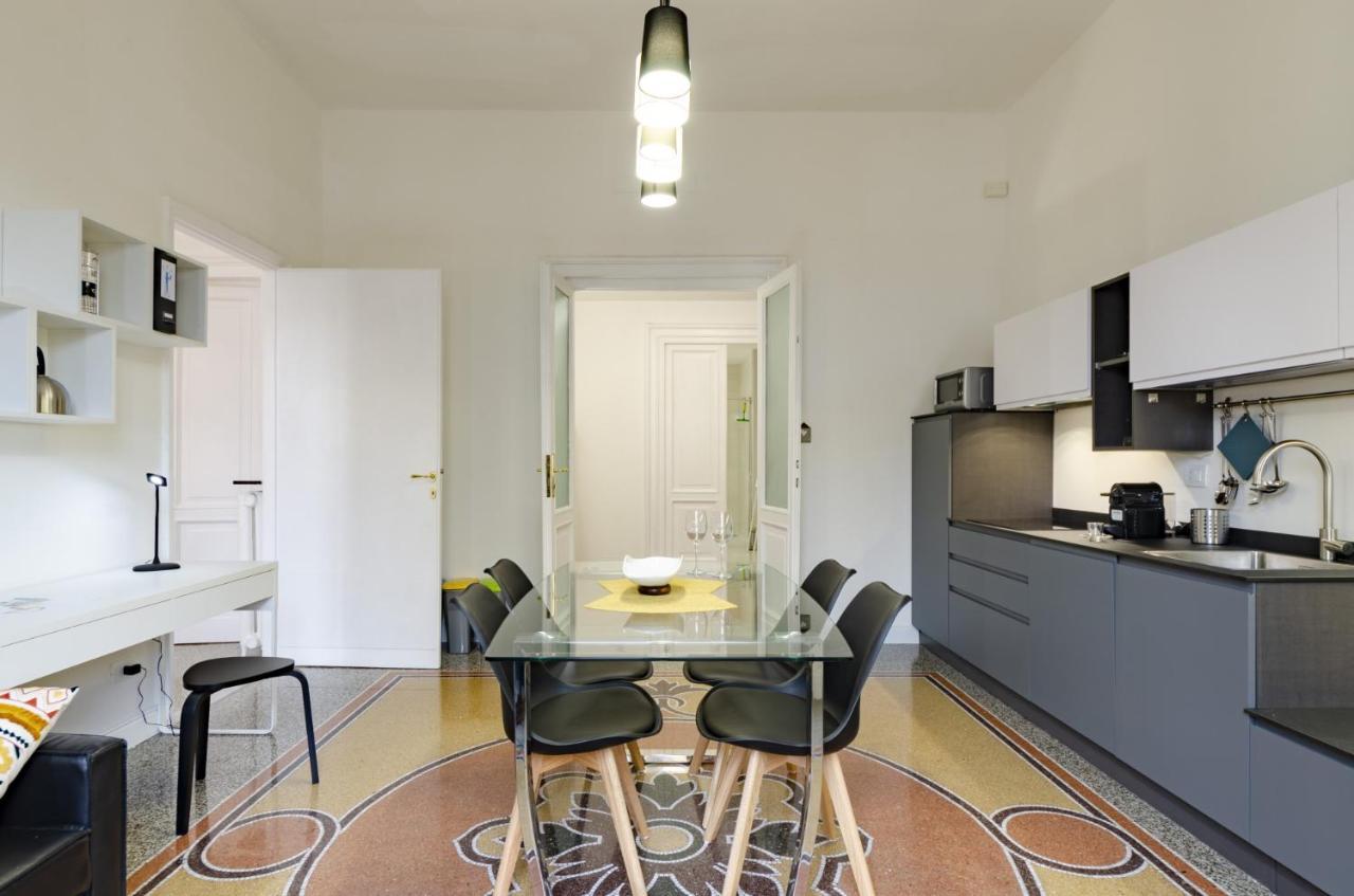Joivy Elegant 1-Bedroom Flat Near Spianata Castelletto Genua Buitenkant foto